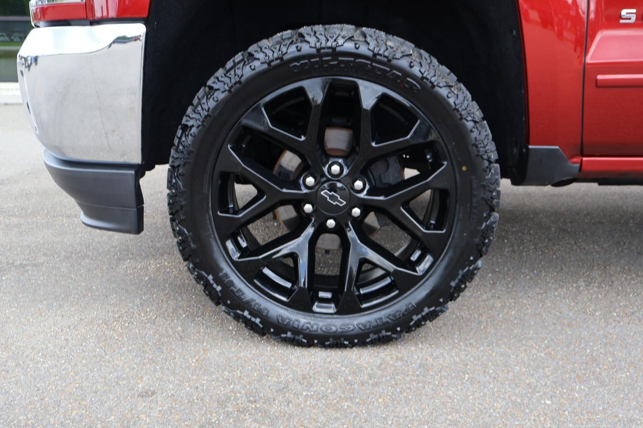 Chevrolet Silverado 1500 4WD Crew Cab 143.5" LT w/1LT 2018