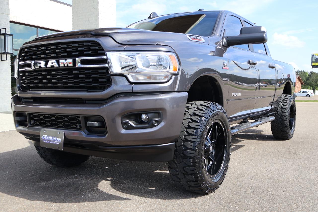RAM 2500 Big Horn 4x4 Crew Cab 6'4" Box 2022