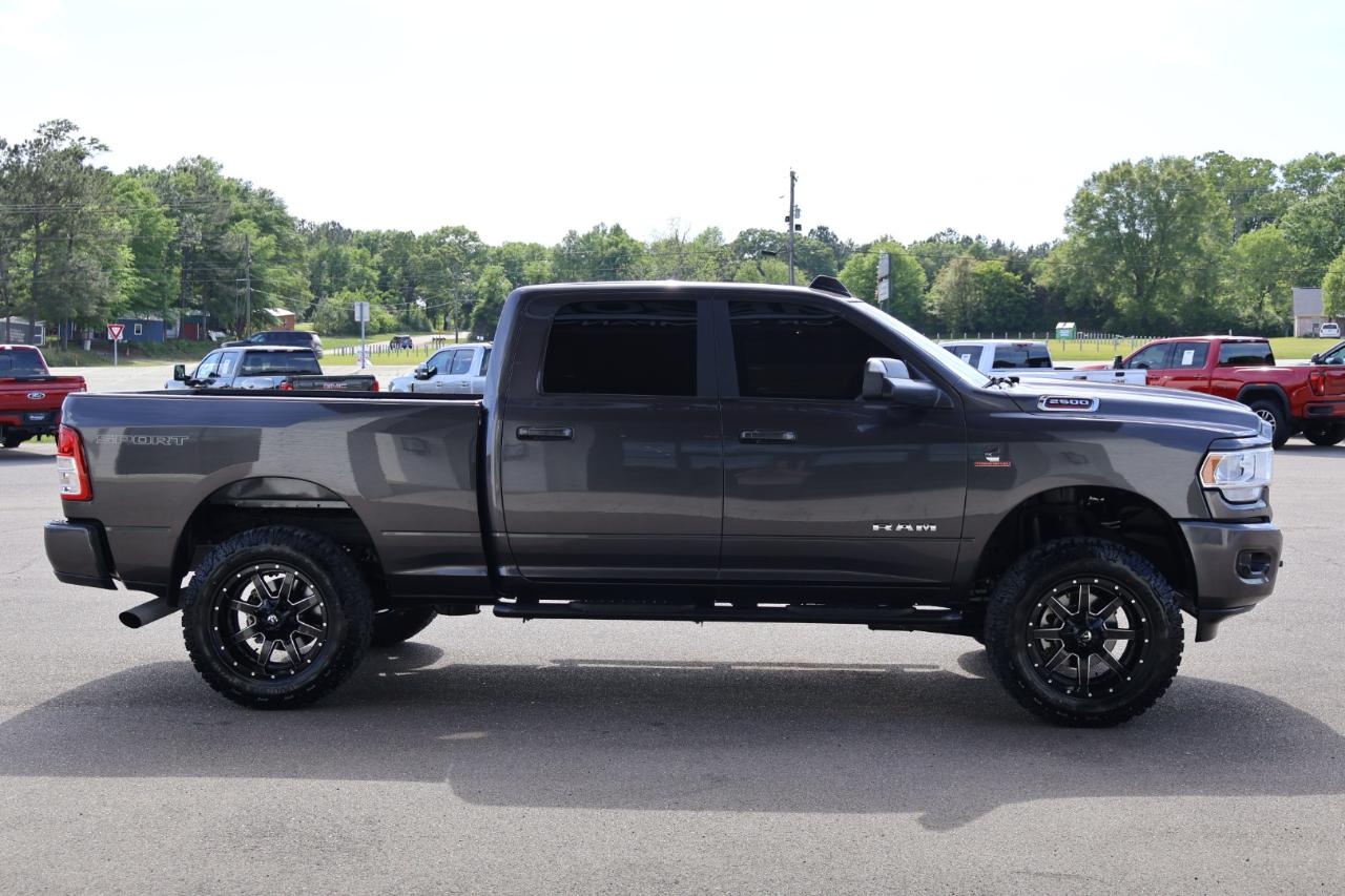 RAM 2500 Big Horn 4x4 Crew Cab 6'4" Box 2022