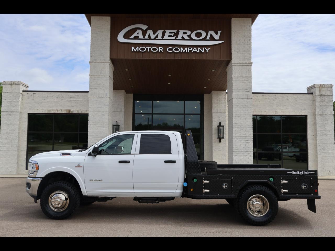 2022 RAM 3500 Chassis Cab Tradesman 4WD Crew Cab 60" CA 172.4" WB