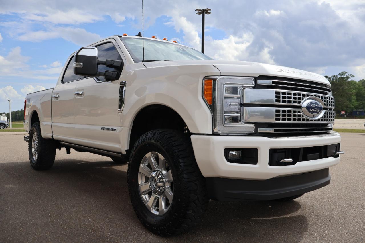 Ford F250SD Platinum Crew Cab 4WD 2019