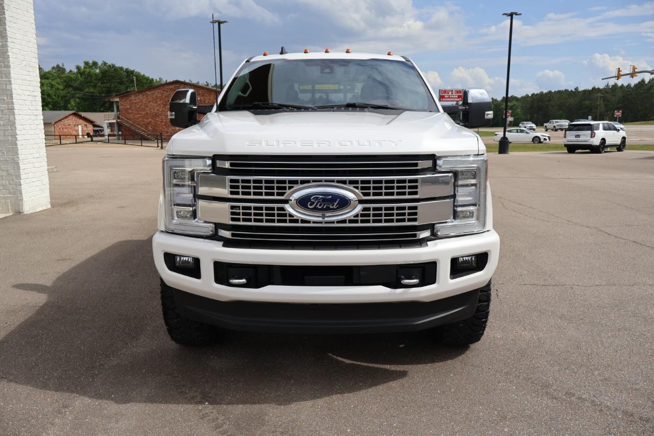 Ford F250SD Platinum Crew Cab 4WD 2019
