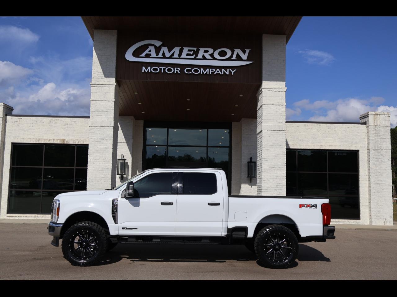 2025 Ford F250SD XLT Crew Cab 4WD