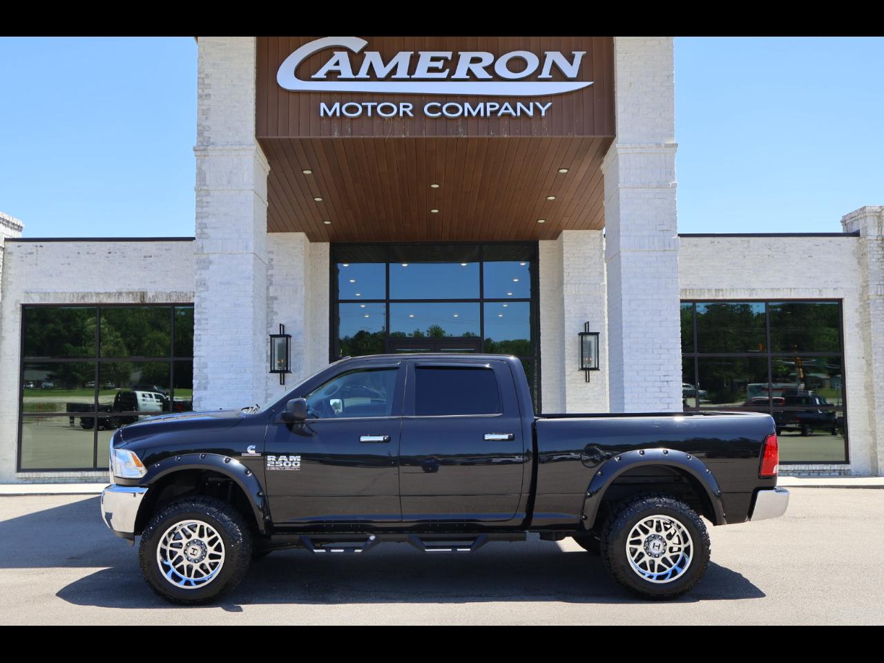 2017 RAM 2500 SLT 4x4 Crew Cab 6'4" Box