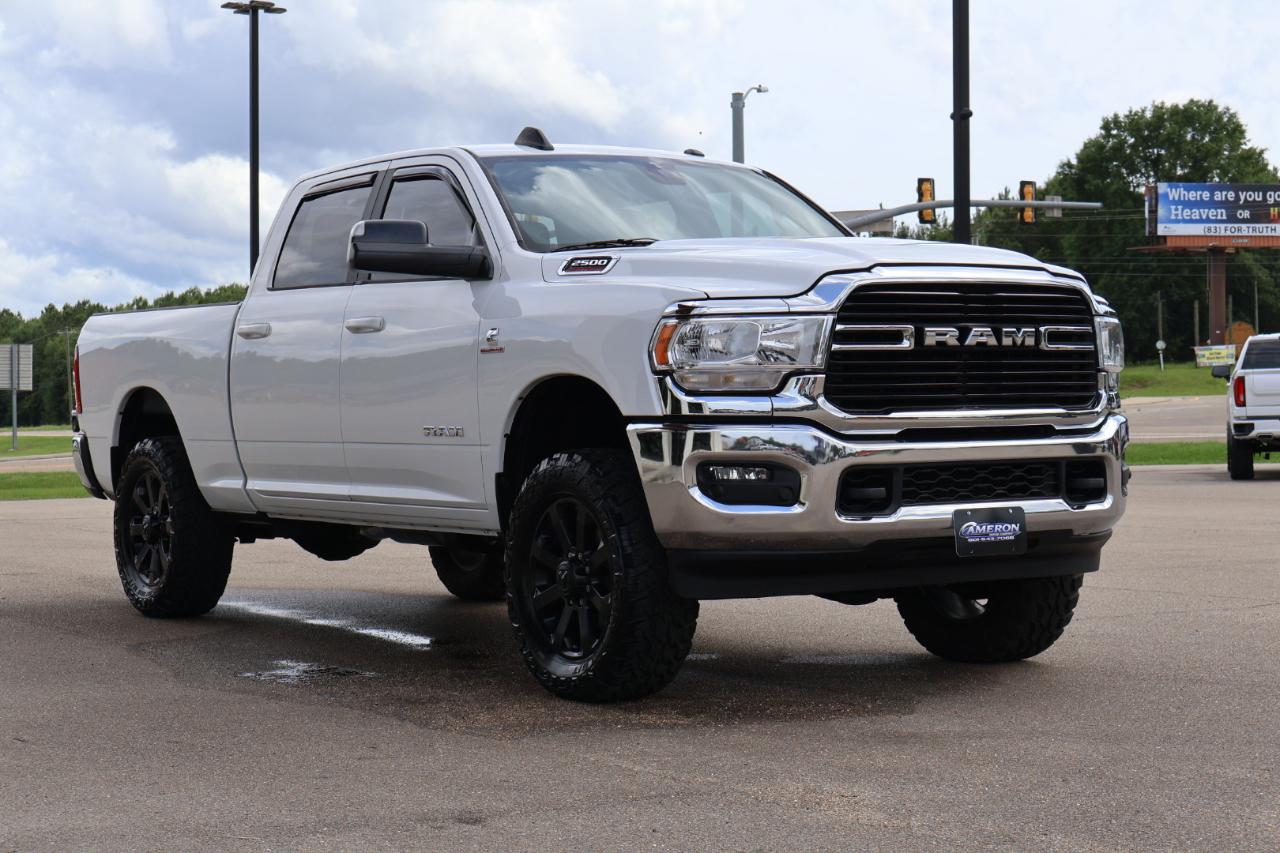 RAM 2500 Big Horn 4x4 Crew Cab 6'4" Box 2021