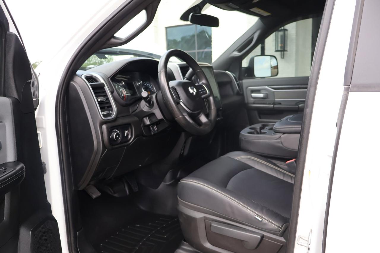 RAM 2500 Big Horn 4x4 Crew Cab 6'4" Box 2021