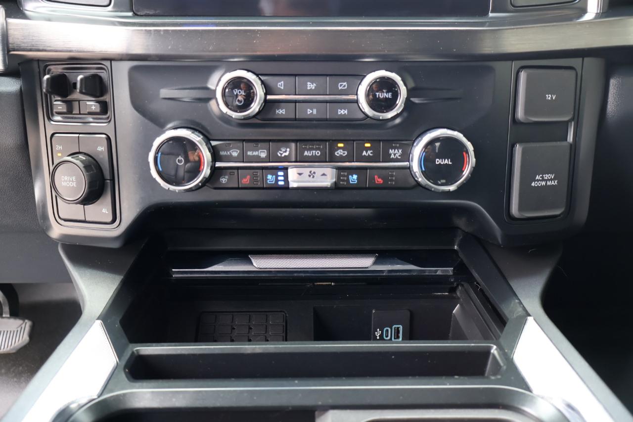 Ford F350SD Lariat Crew Cab 4WD DRW 2023
