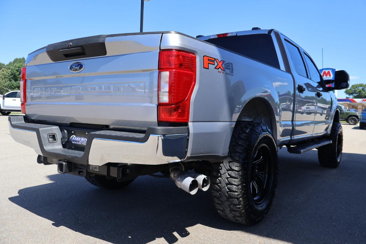 Ford F-250 SD XLT Crew Cab 4WD 2022