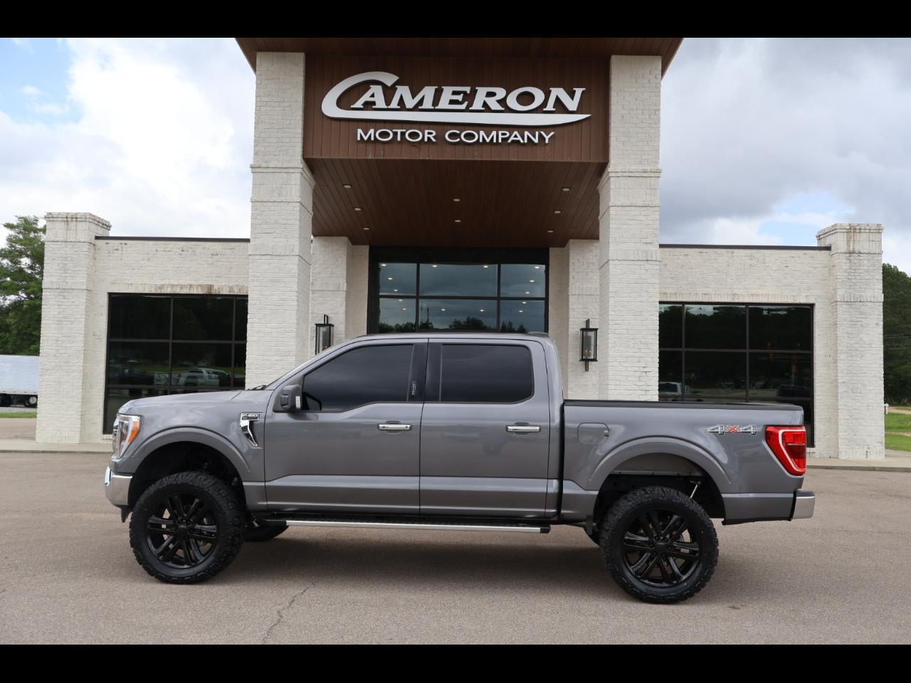 2022 Ford F-150 XLT 4WD SuperCrew 5.5' Box
