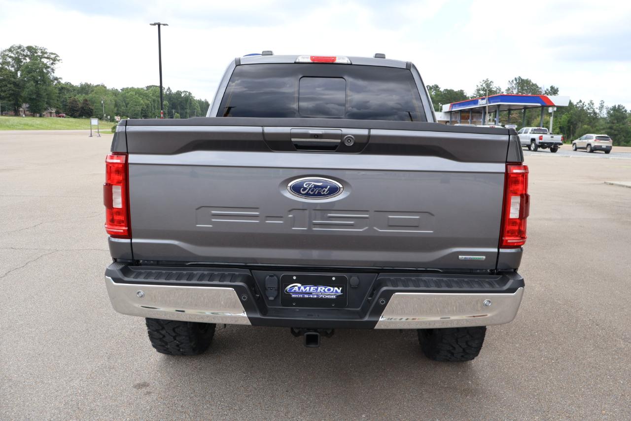 Ford F-150 XLT 4WD SuperCrew 5.5' Box 2022