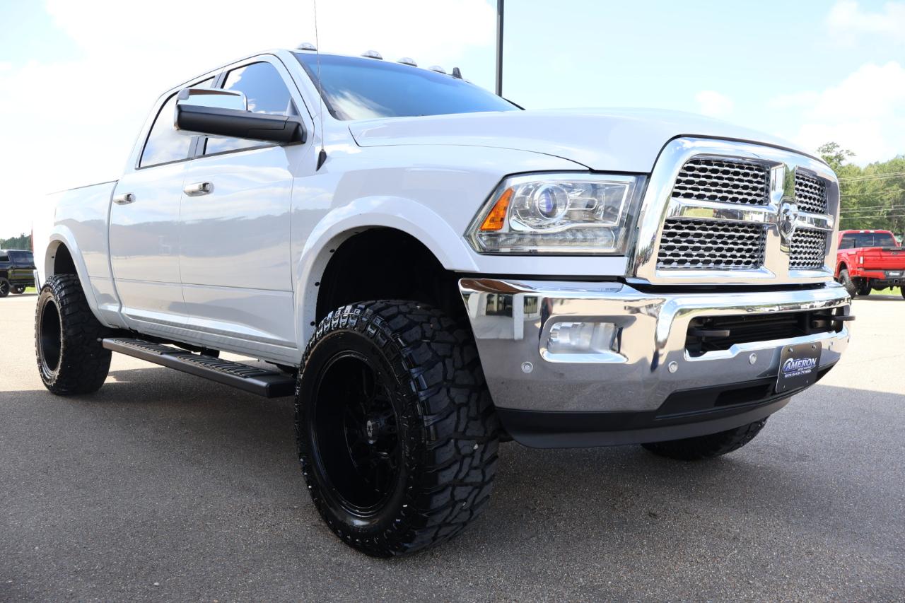 RAM 2500 Laramie 4x4 Crew Cab 6'4" Box 2017