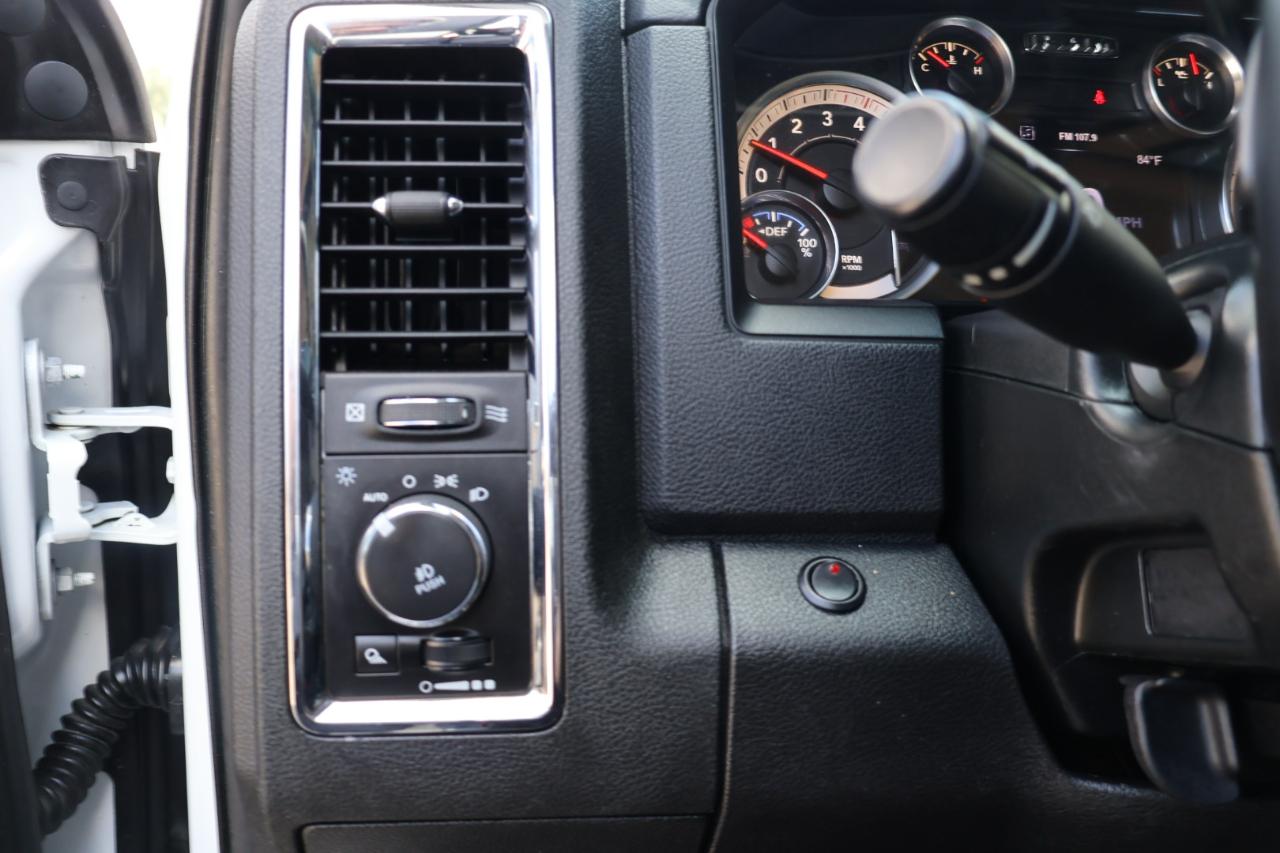 RAM 2500 Laramie 4x4 Crew Cab 6'4" Box 2017