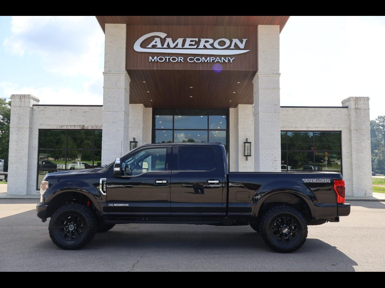 2022 Ford F350SD Platinum Crew Cab 4WD