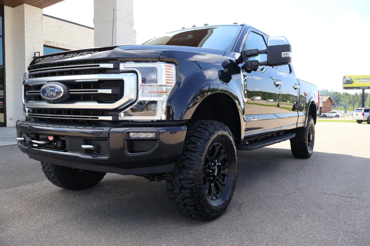 Ford F350SD Platinum Crew Cab 4WD 2022