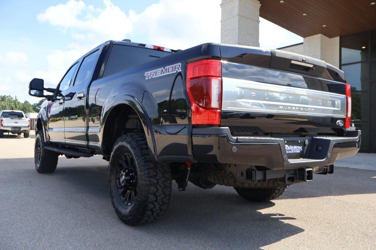 Ford F350SD Platinum Crew Cab 4WD 2022