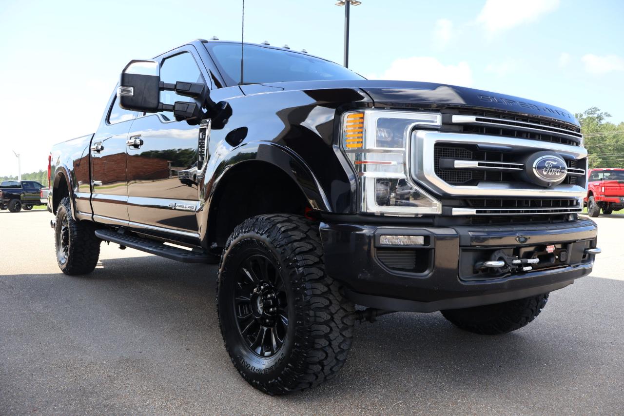 Ford F350SD Platinum Crew Cab 4WD 2022