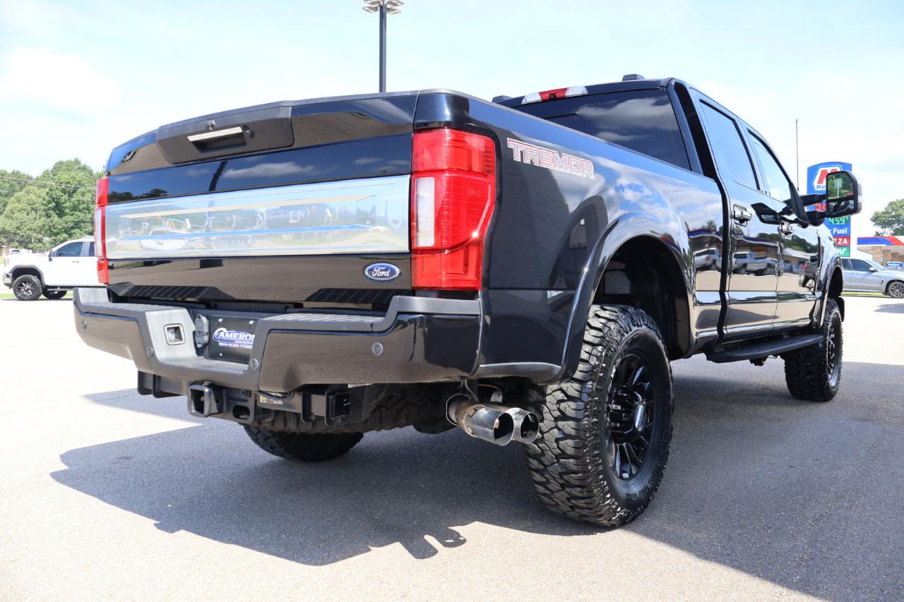 Ford F350SD Platinum Crew Cab 4WD 2022