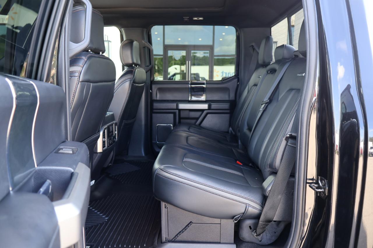Ford F350SD Platinum Crew Cab 4WD 2022