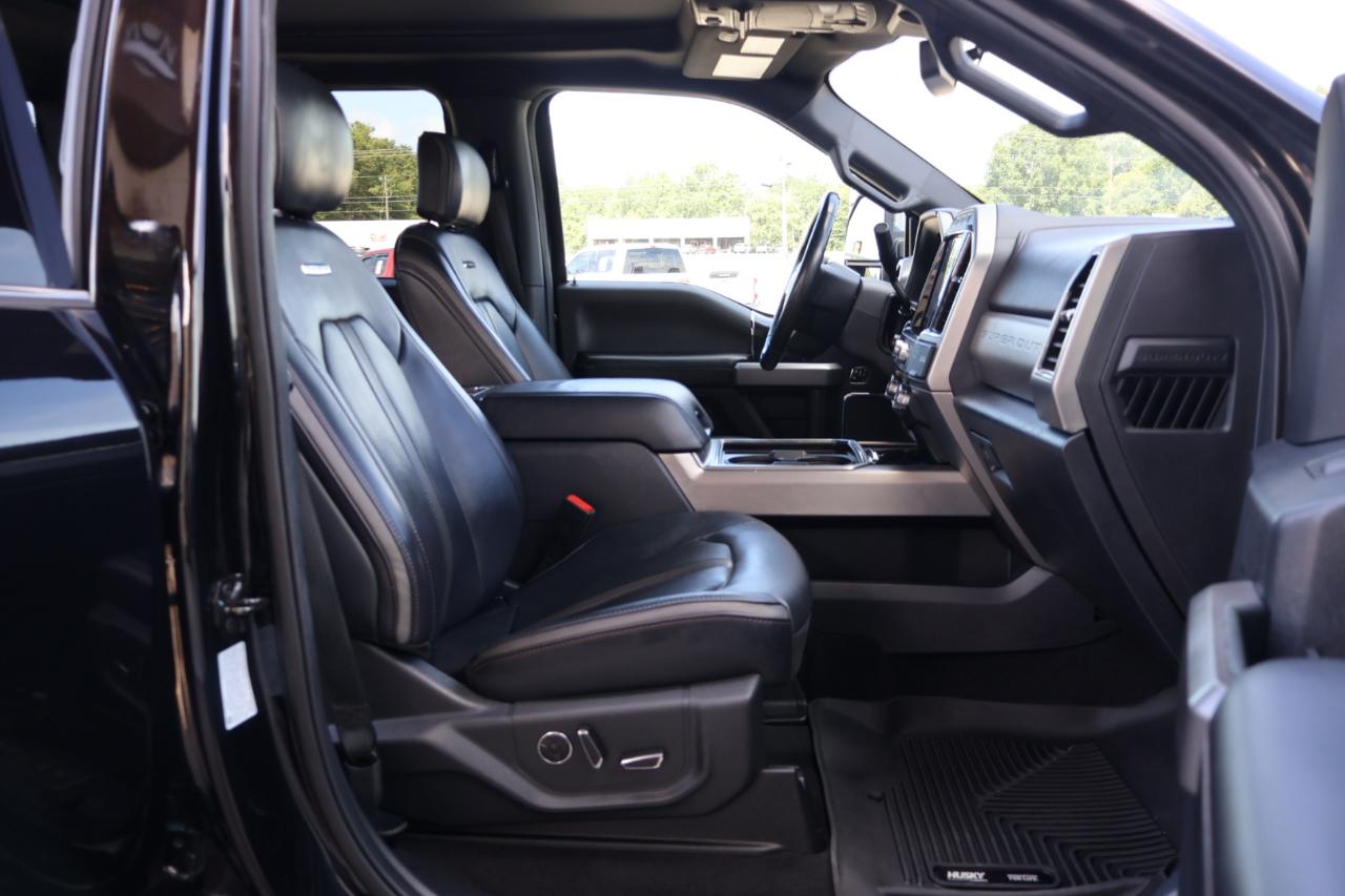 Ford F350SD Platinum Crew Cab 4WD 2022