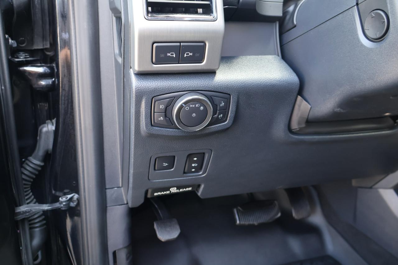 Ford F350SD Platinum Crew Cab 4WD 2022