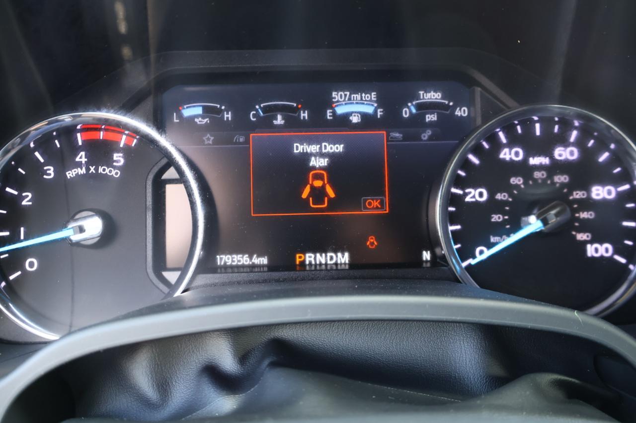 Ford F350SD Platinum Crew Cab 4WD 2022