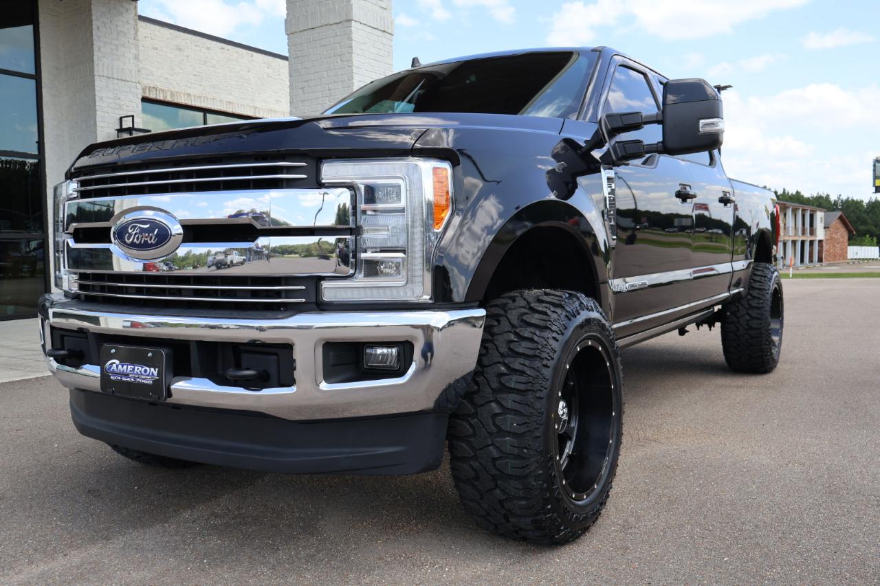 Ford F250SD Lariat Crew Cab 4WD 2019