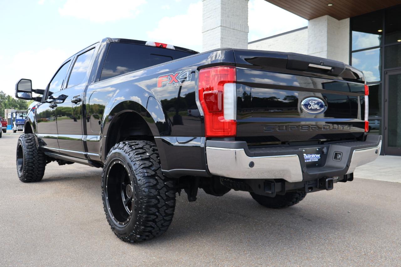 Ford F250SD Lariat Crew Cab 4WD 2019