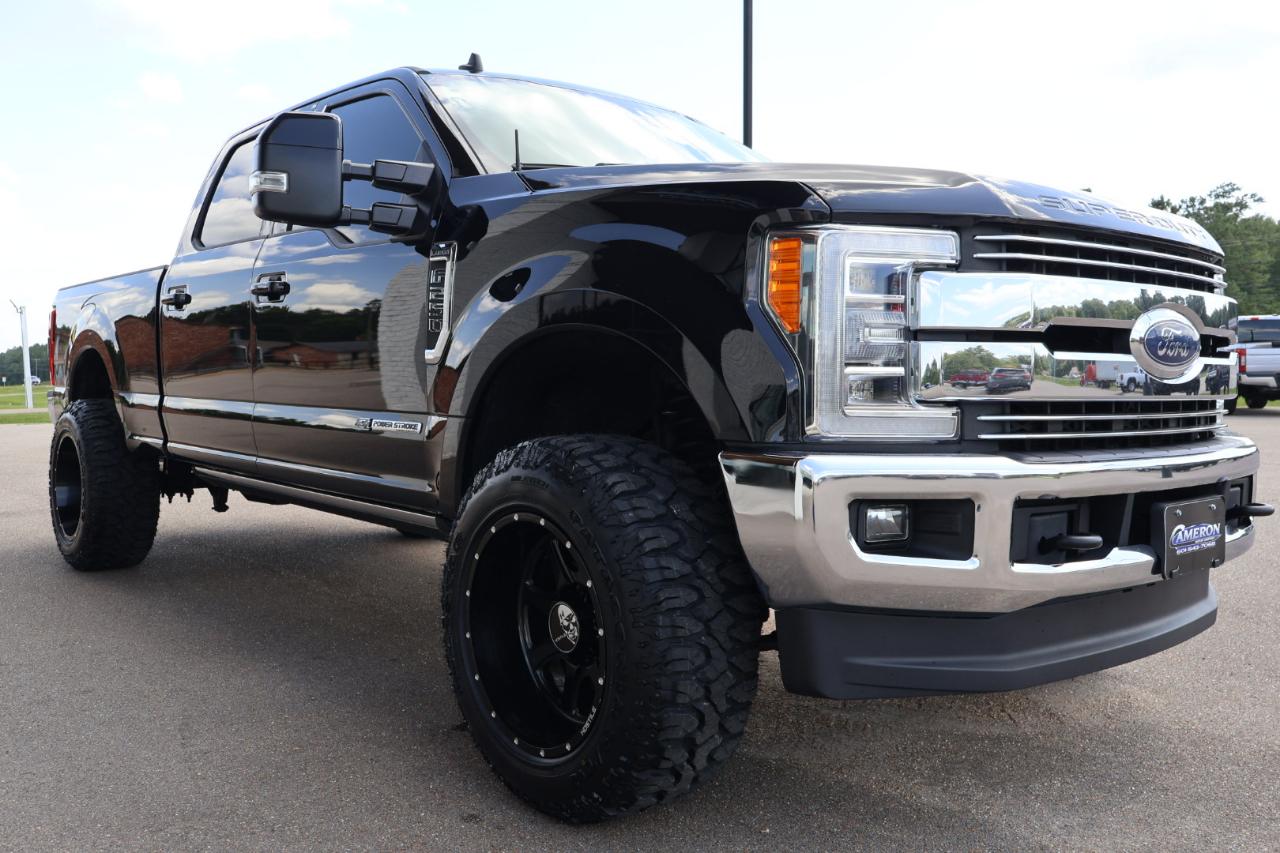 Ford F250SD Lariat Crew Cab 4WD 2019