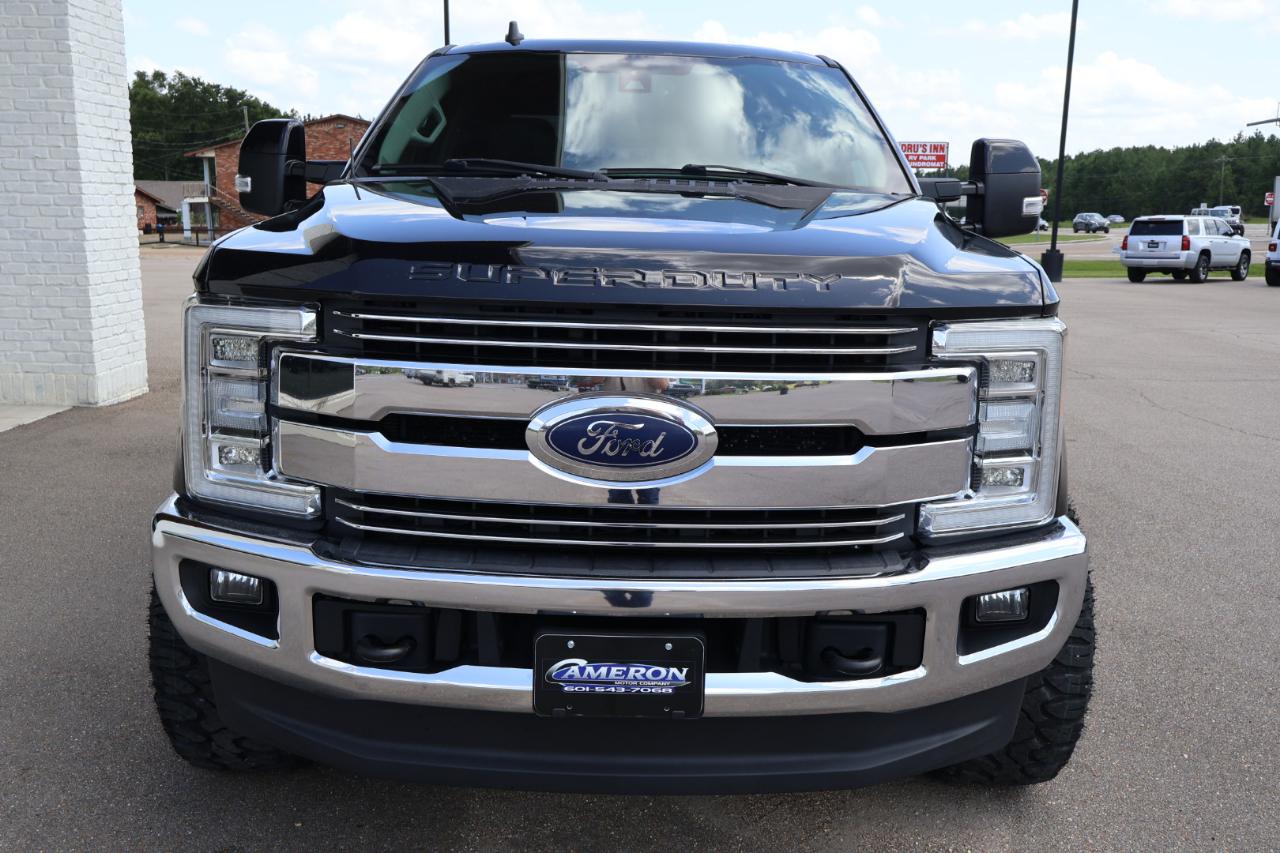 Ford F250SD Lariat Crew Cab 4WD 2019