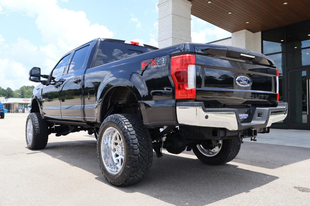 Ford F250SD Lariat Crew Cab 4WD 2019