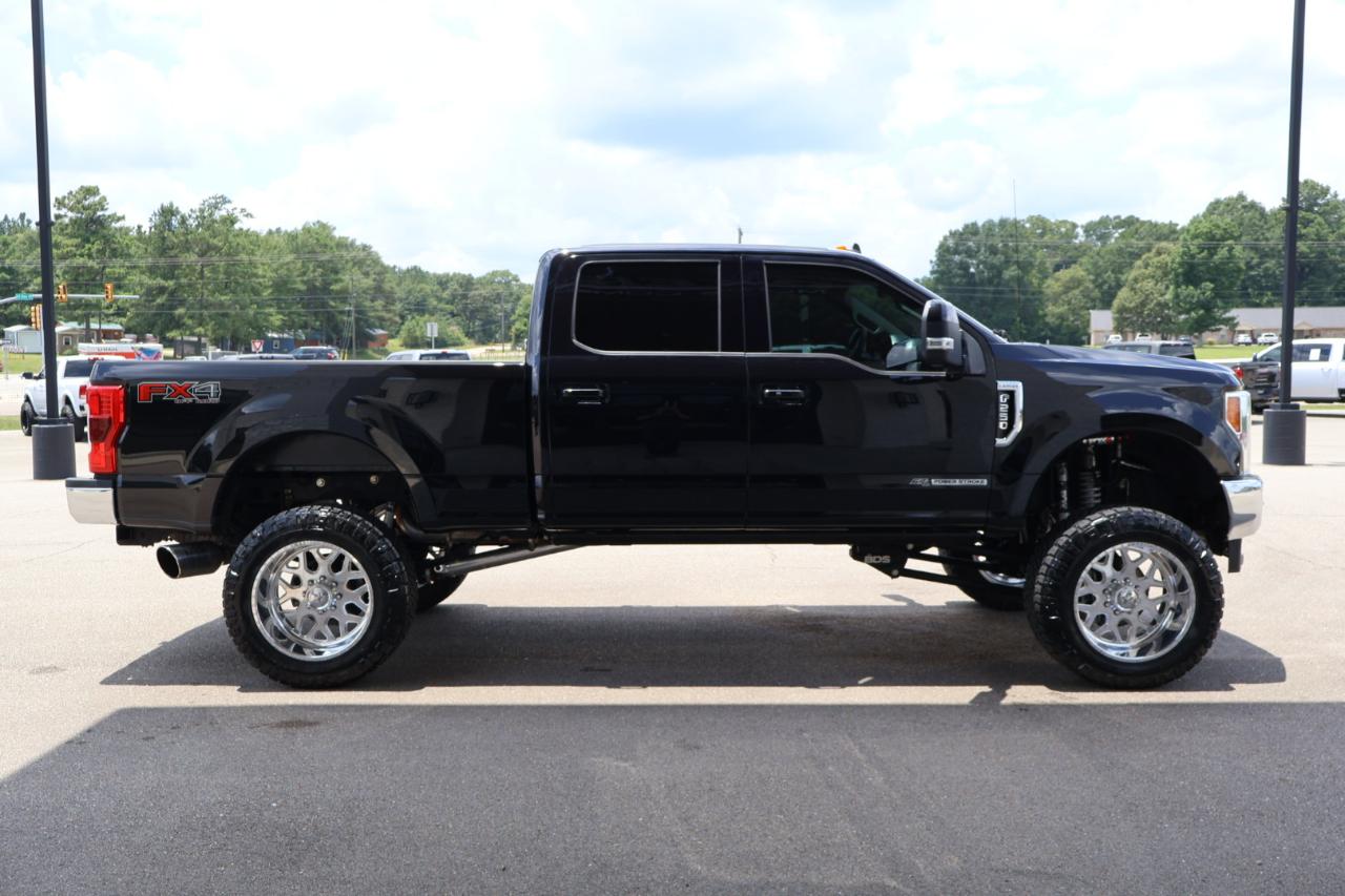 Ford F250SD Lariat Crew Cab 4WD 2019