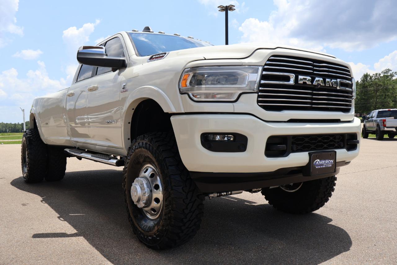 RAM 3500 Laramie 4x4 Crew Cab 8' Box 2019