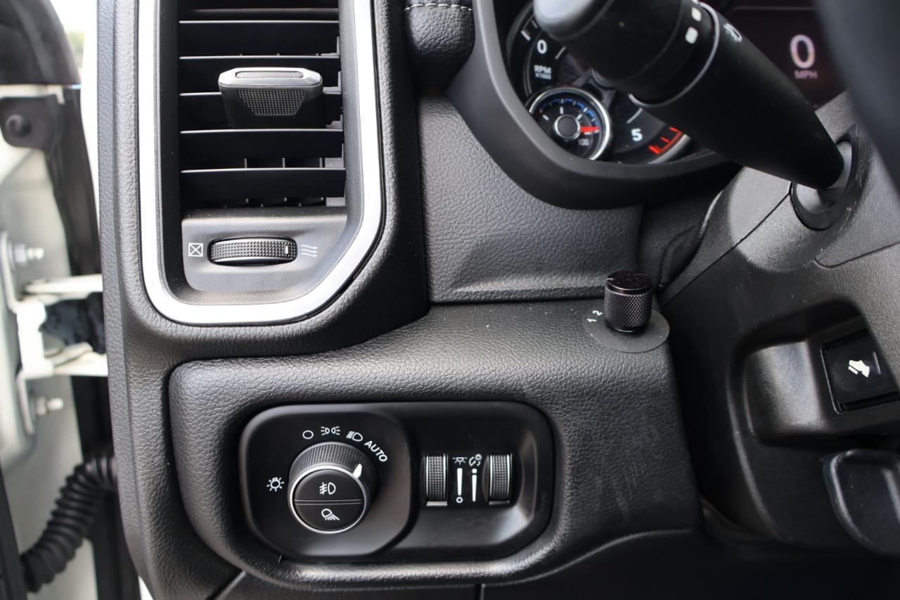 RAM 3500 Laramie 4x4 Crew Cab 8' Box 2019