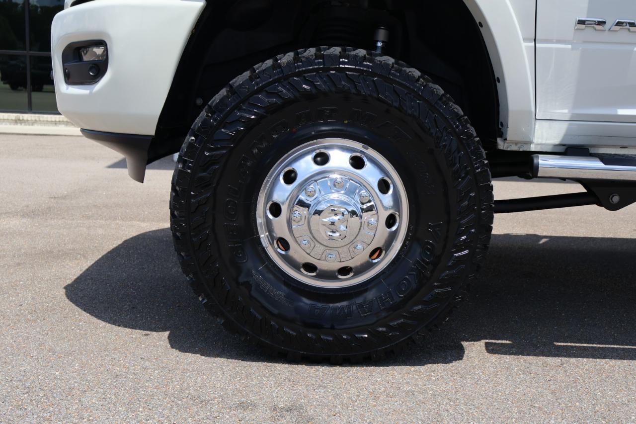 RAM 3500 Laramie 4x4 Crew Cab 8' Box 2019