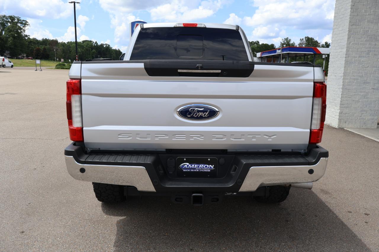 Ford F250SD Lariat Crew Cab 4WD 2019