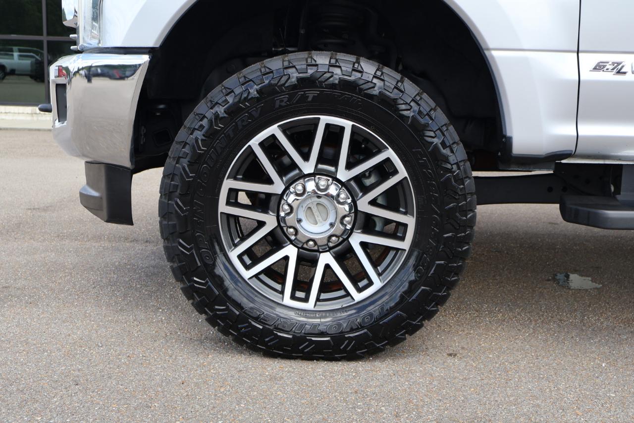 Ford F250SD Lariat Crew Cab 4WD 2019