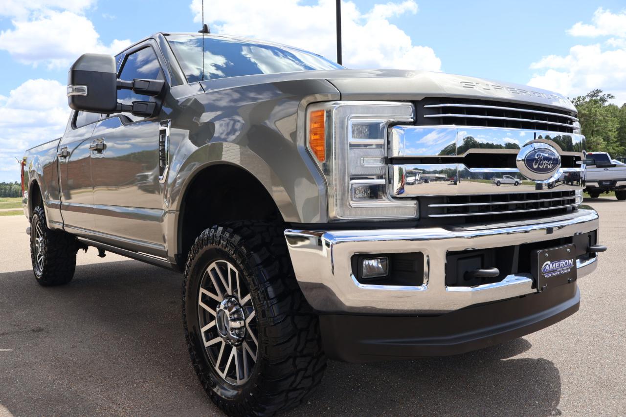 Ford F250SD Lariat Crew Cab 4WD 2019