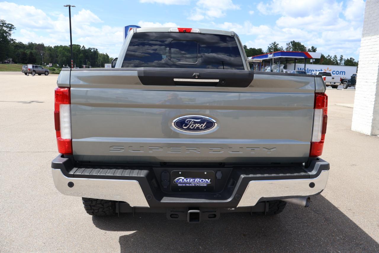 Ford F250SD Lariat Crew Cab 4WD 2019
