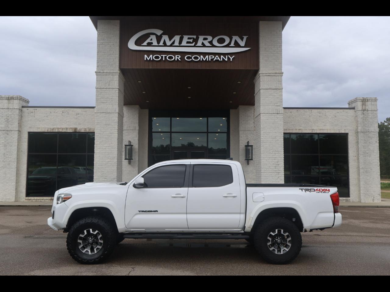 2017 Toyota Tacoma TRD Off Road Double Cab 5' Bed V6 4x4 MT (Natl)