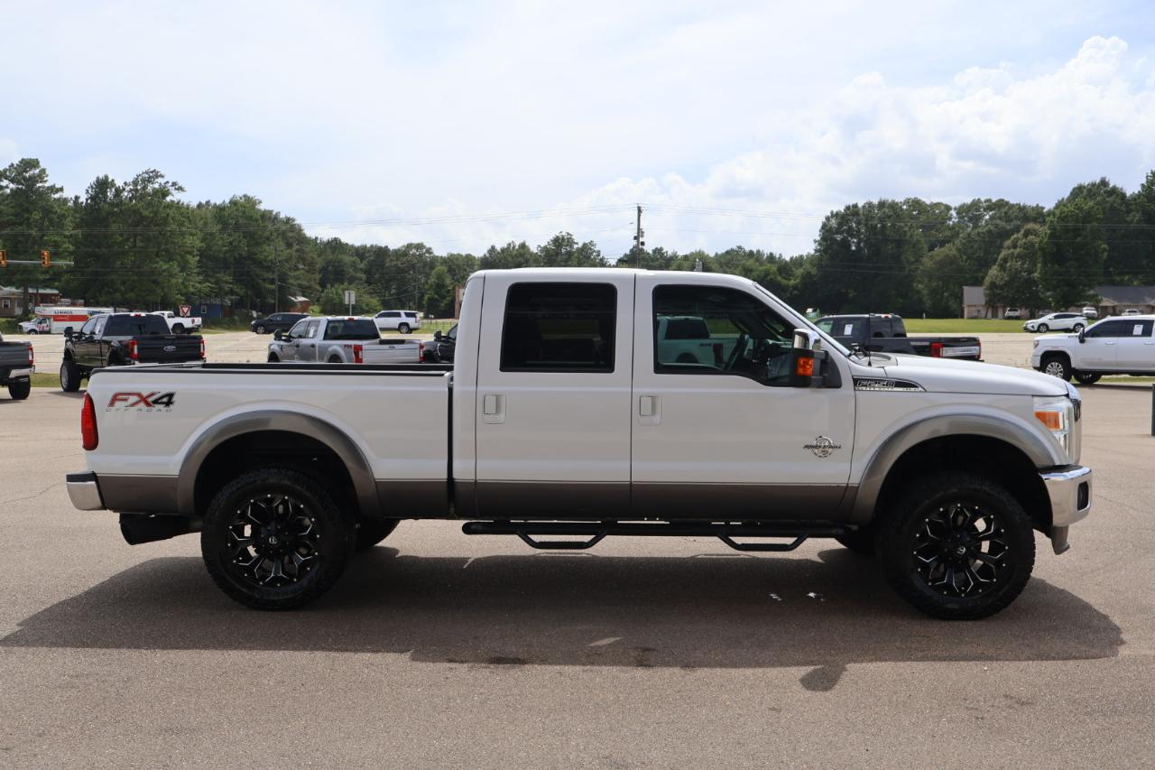 Ford F250SD Lariat Crew Cab 4WD 2014