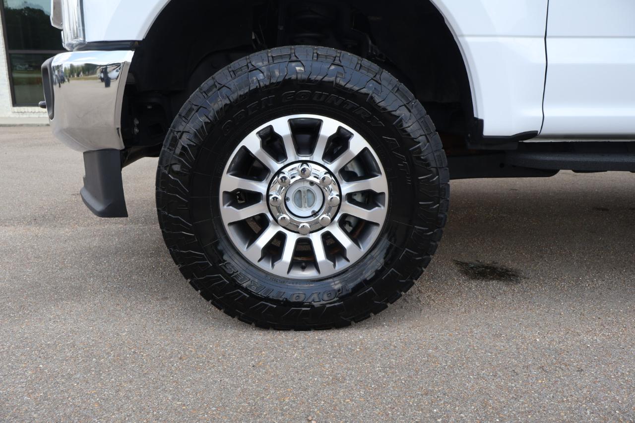Ford F250SD Lariat Crew Cab 4WD 2022