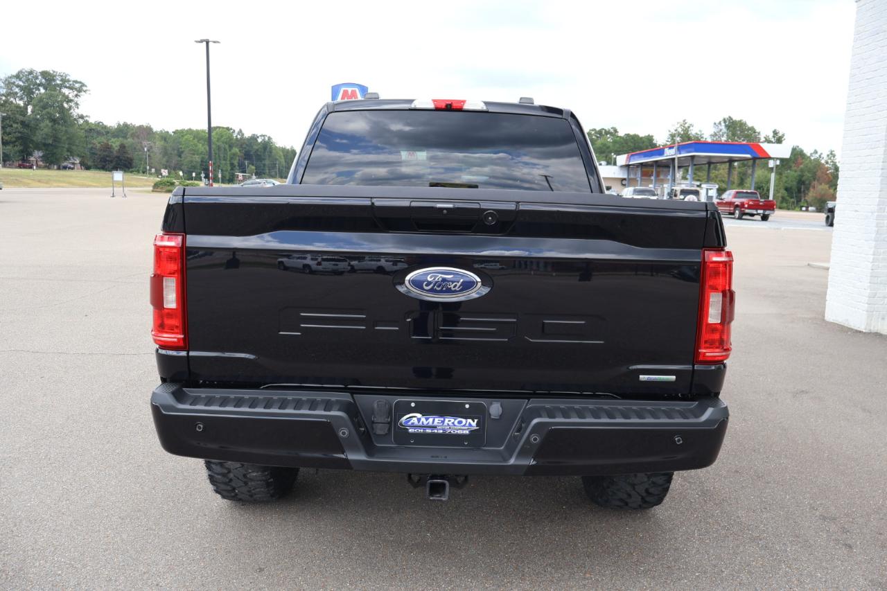 Ford F-150 XLT 4WD SuperCrew 5.5' Box 2022