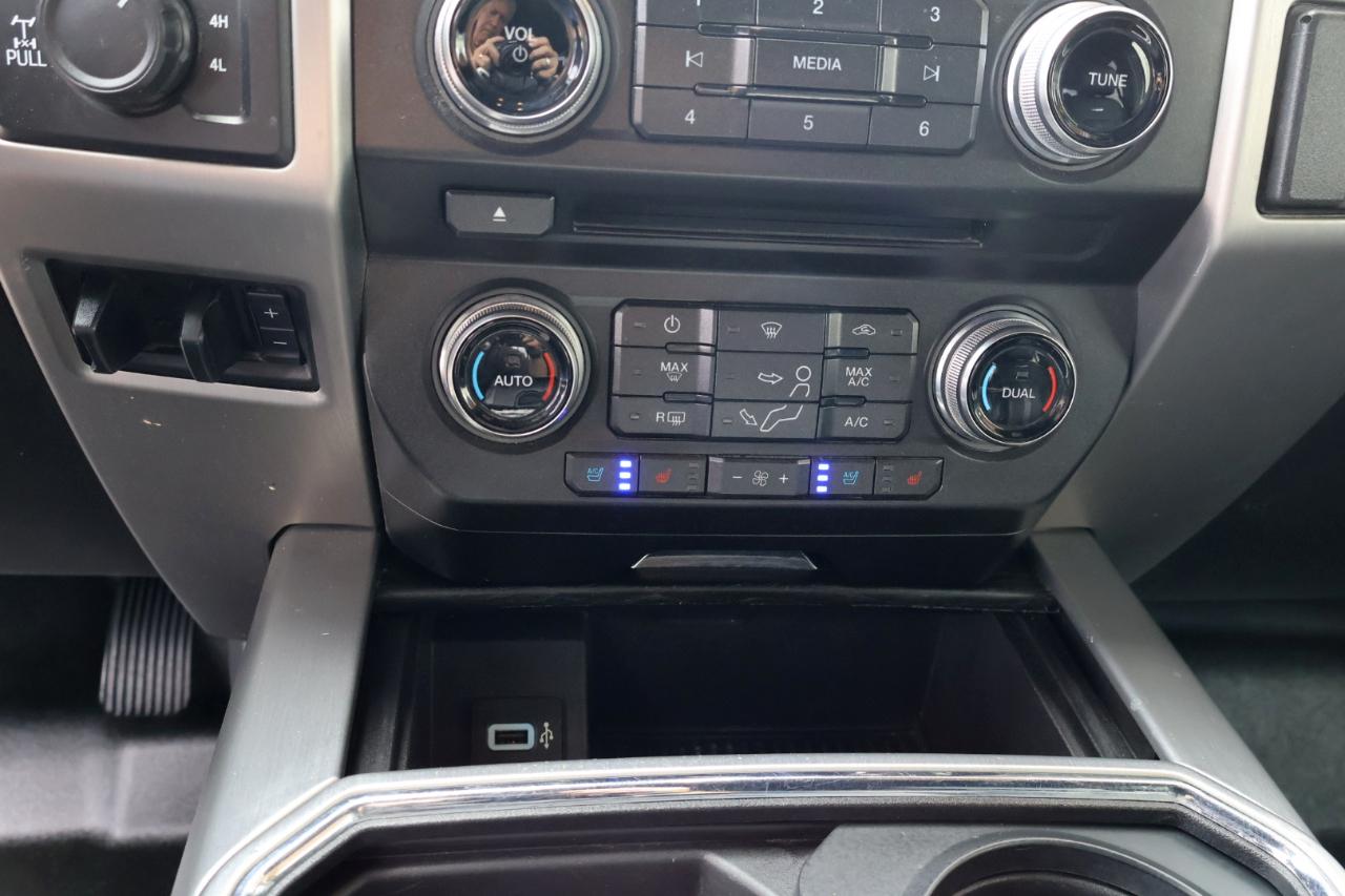 Ford F250SD Platinum Crew Cab 4WD 2018