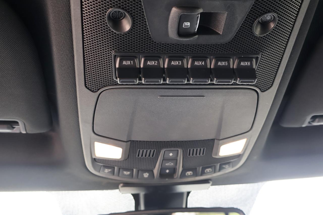 Ford F250SD Platinum Crew Cab 4WD 2018