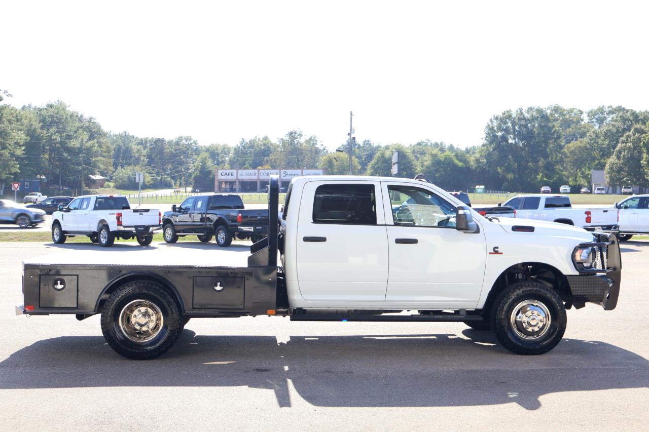 RAM 3500 Chassis Cab Tradesman 4WD Crew Cab 60" CA 172.4" WB 2023
