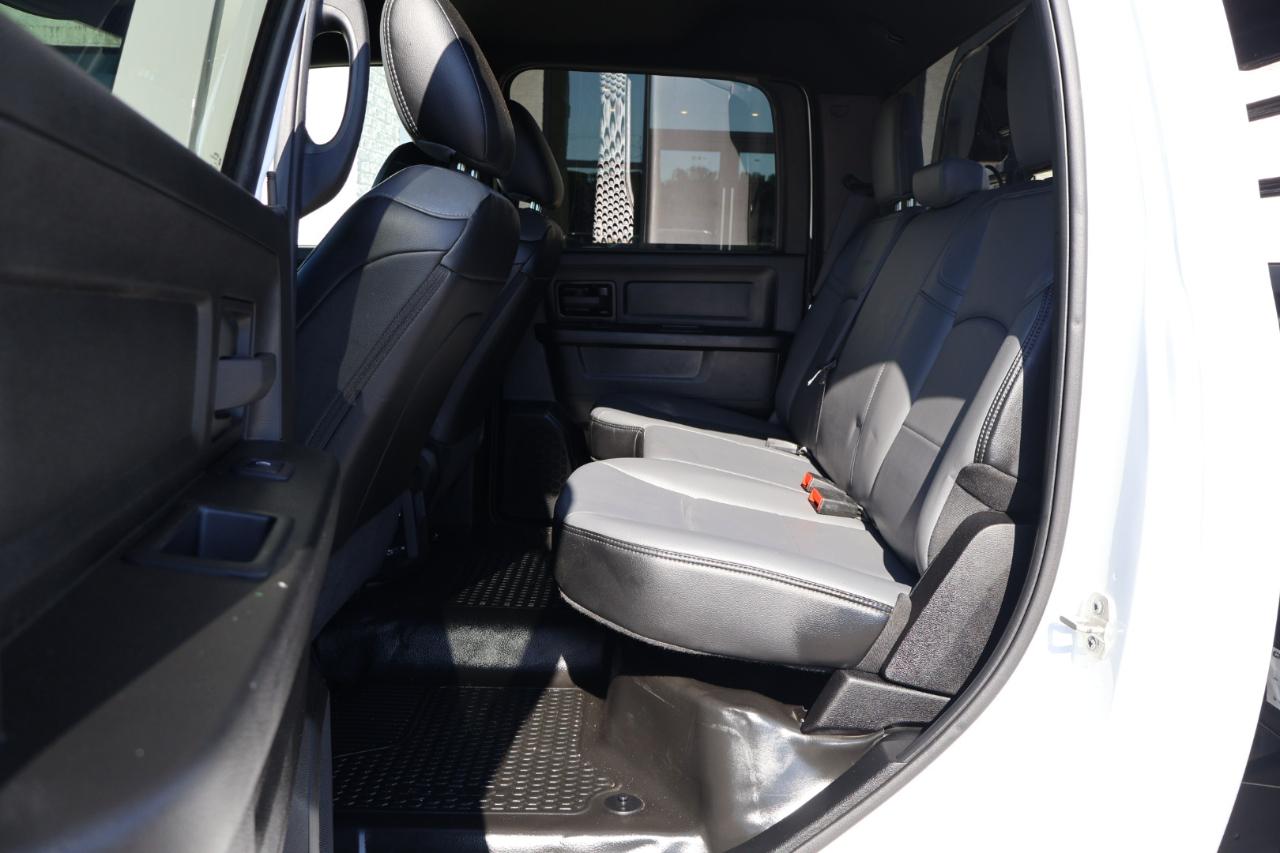 RAM 3500 Chassis Cab Tradesman 4WD Crew Cab 60" CA 172.4" WB 2023