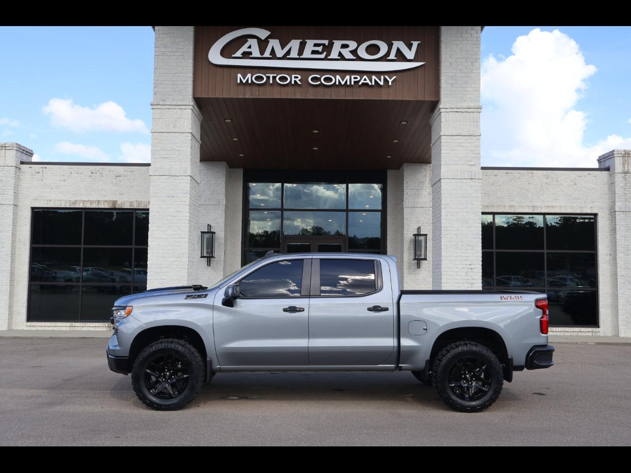 2024 Chevrolet Silverado 1500 4WD Crew Cab 147" LT Trail Boss