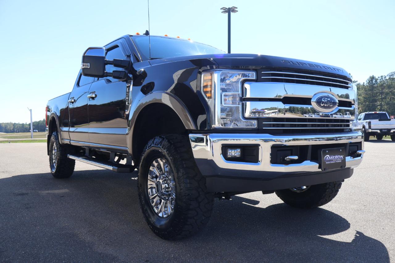 Ford F350SD Lariat Crew Cab 4WD 2019