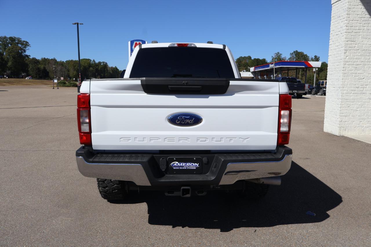 Ford F250SD XLT Crew Cab 4WD 2021