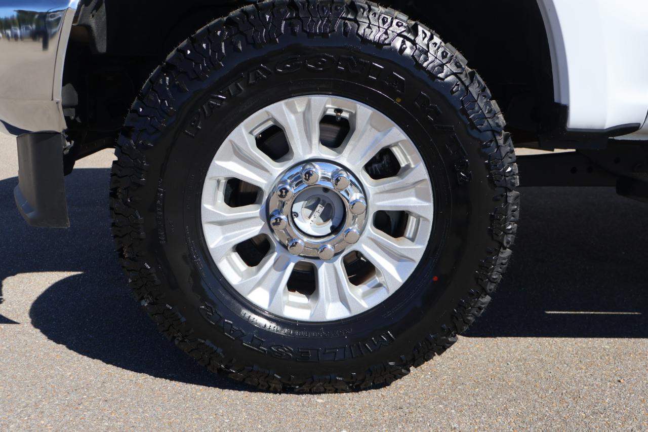 Ford F250SD XLT Crew Cab 4WD 2021